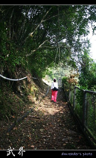 http://lh6.google.com.tw/dmreader8/Ru09hV3jZOI/AAAAAAAACbA/G1l3RwtA7X4/s800/IMG_2797.jpg